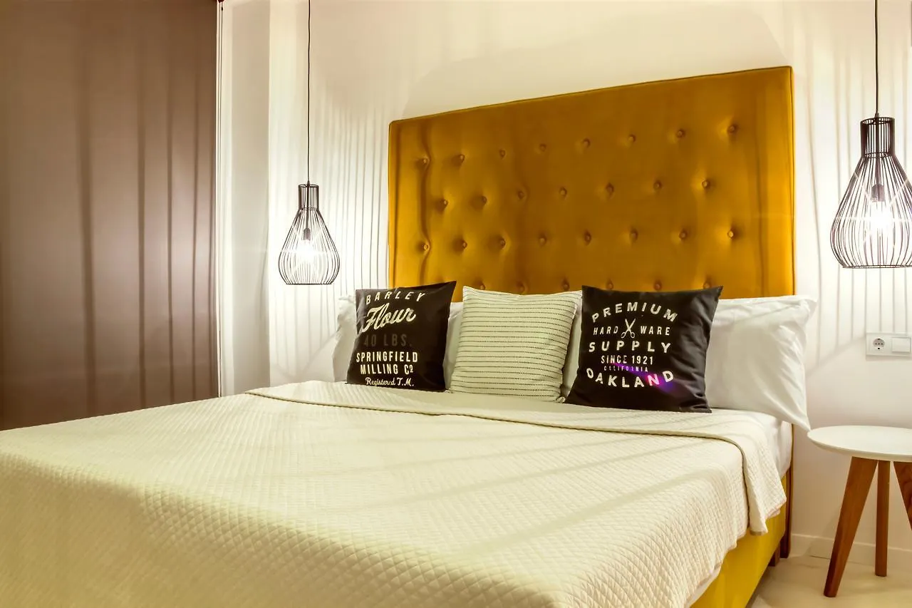 Santa Cruz Apartments Málaga Espanha