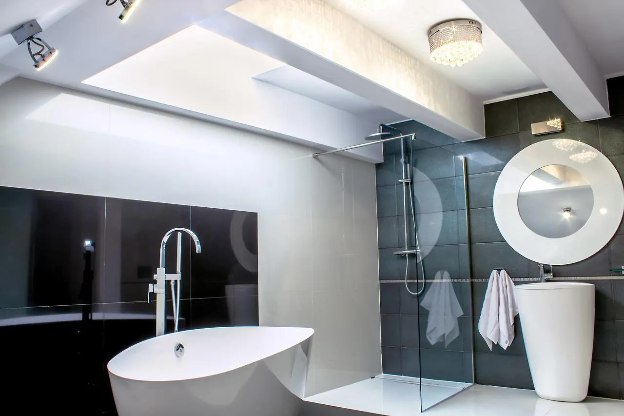 Santa Cruz Apartments Malaga
